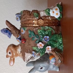 Rabbit porcelain decorative hinged box